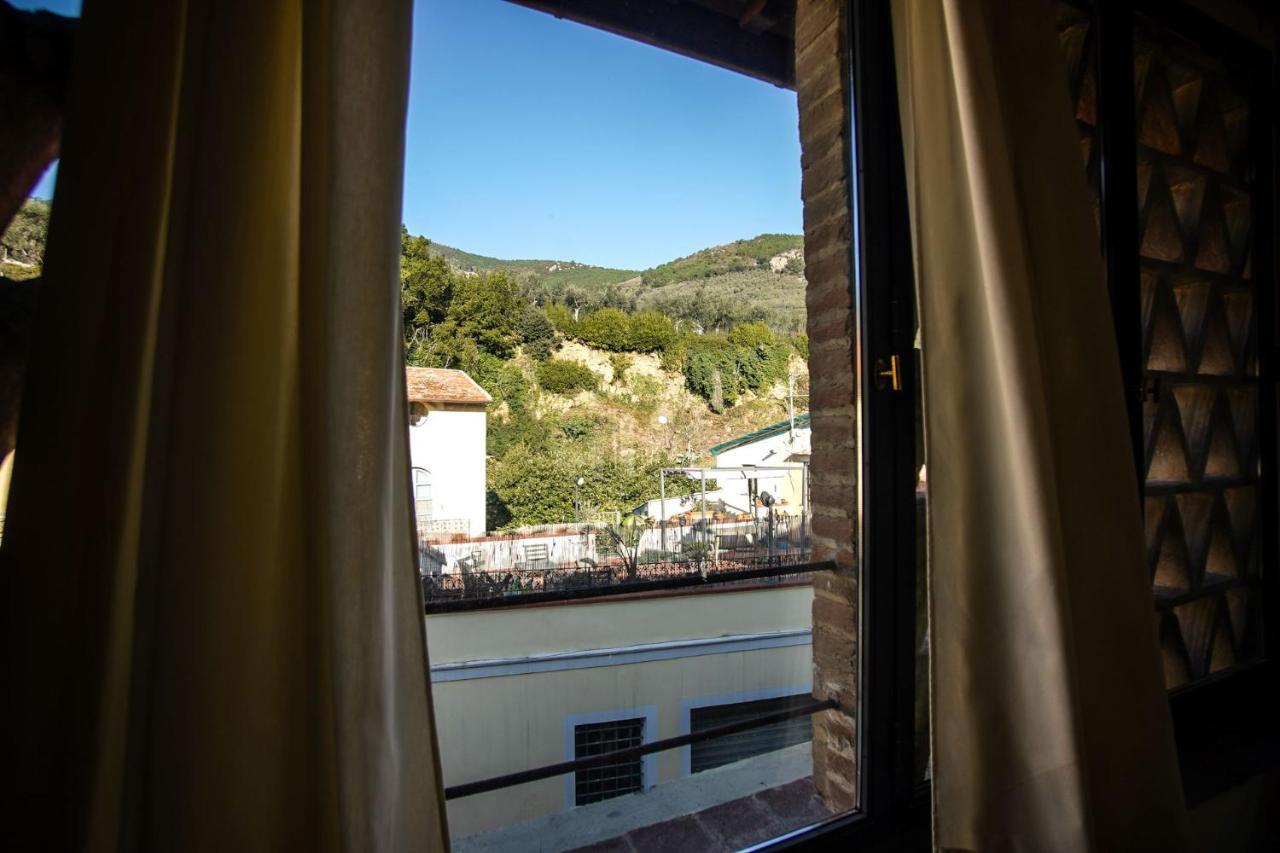 La Fabbrica Bed and Breakfast Calci Buitenkant foto