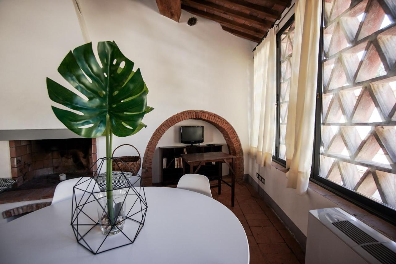 La Fabbrica Bed and Breakfast Calci Buitenkant foto