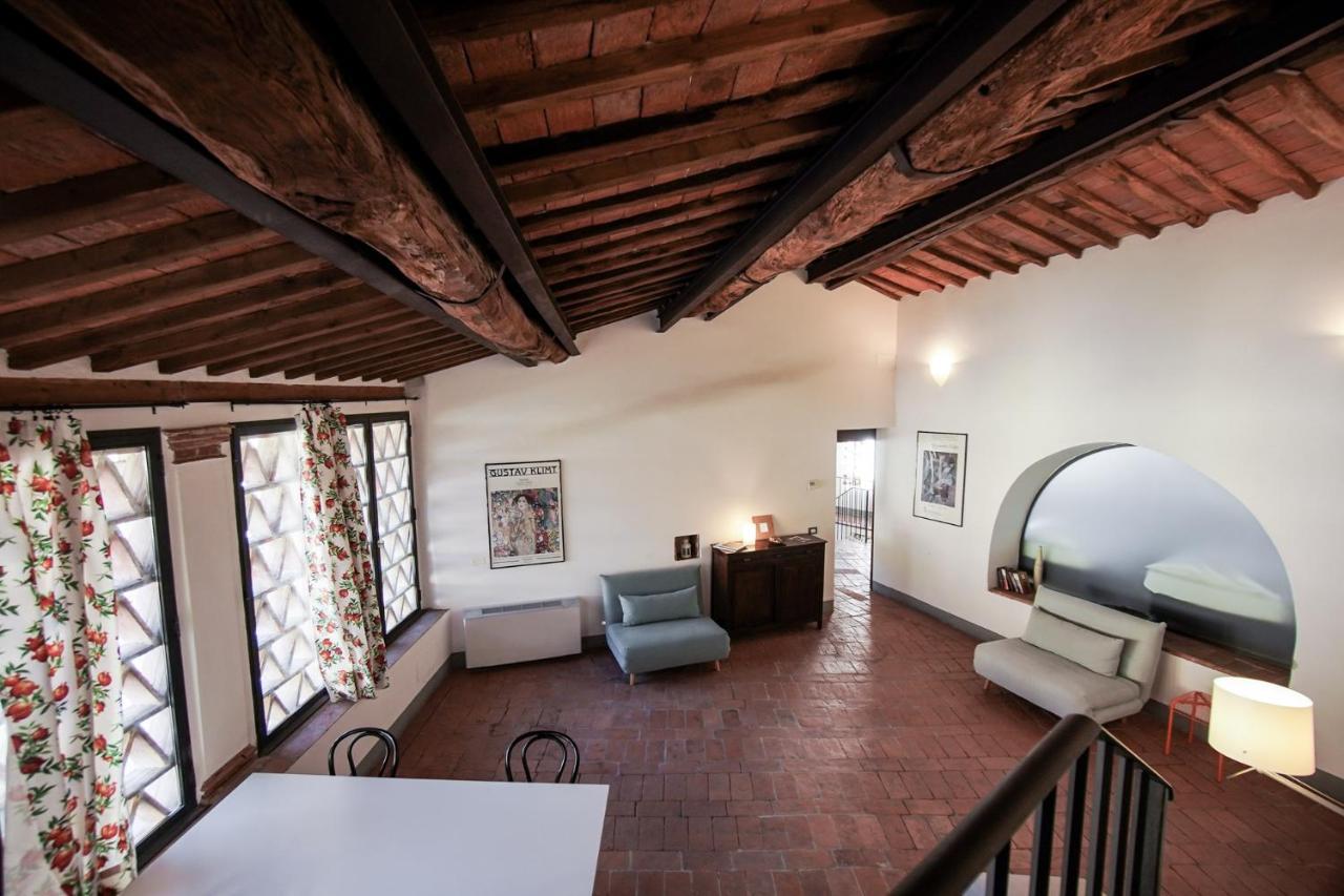 La Fabbrica Bed and Breakfast Calci Buitenkant foto